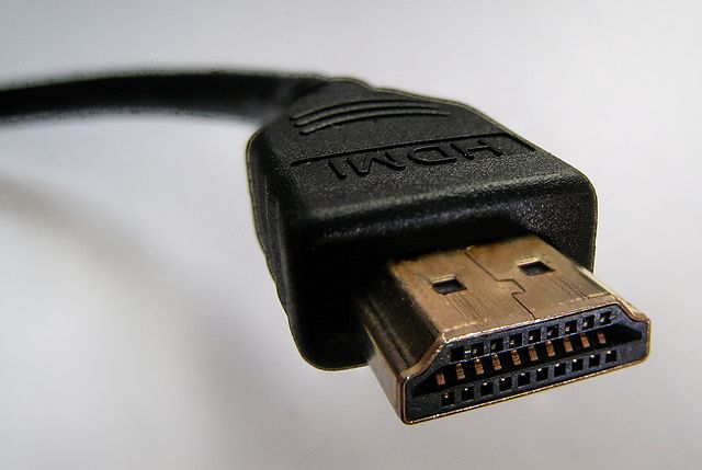 Стандарт HDMI 2.0.