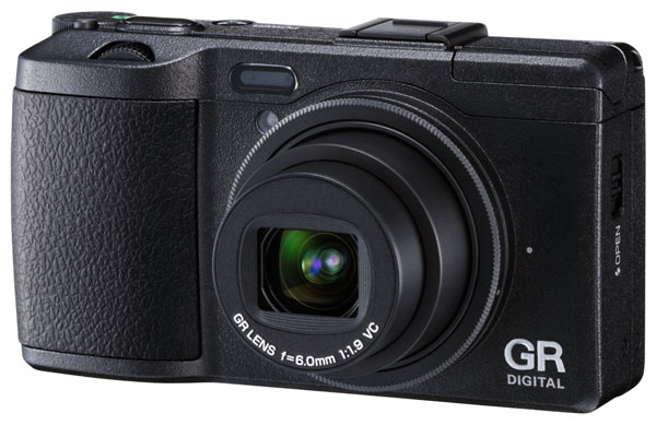 Hi-End фотоаппарат Ricoh GR от компании Pentax Ricoh Imaging Company.